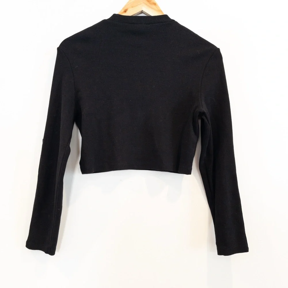 The Drop UK Milenalesecret Black Ribbed Crop Button Sleeve Top Large